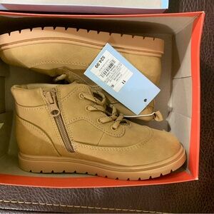Little boy’s Cat & Jack Size 11 NWT’s boots (color is cognac/light brown)